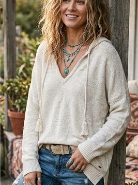 American Eagle Outfitters Cream Textured Knit Hoodie Sweater Boho Cottagecore